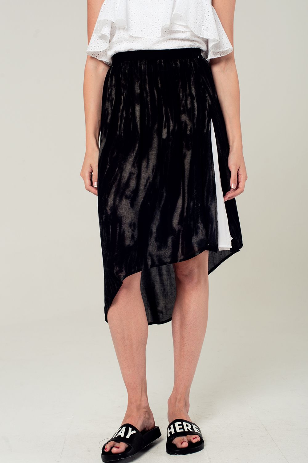 Asymmetric hem skirt in black and gray print - Skirts