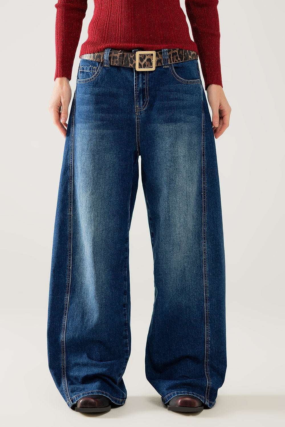 baggy balloon jeans in mid wash - Jeans