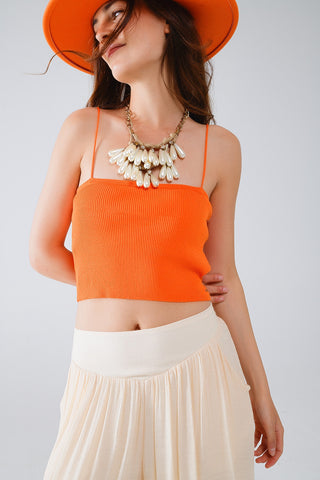 Haut basique en tricot orange à fines bretelles