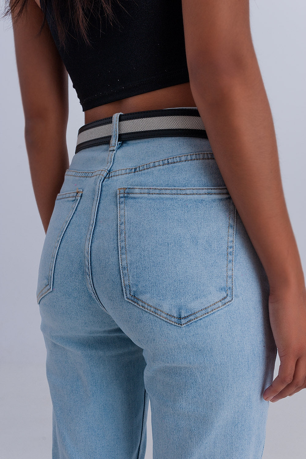 Basic mom jean in light blue - Jeans