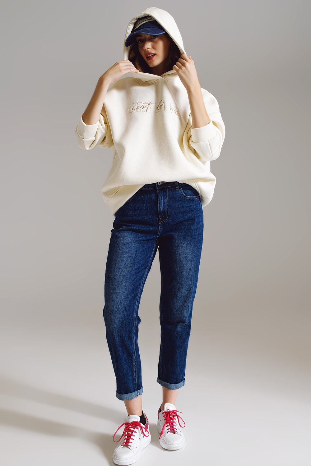 Basic Straight Jeans in Dark Wash - Jeans