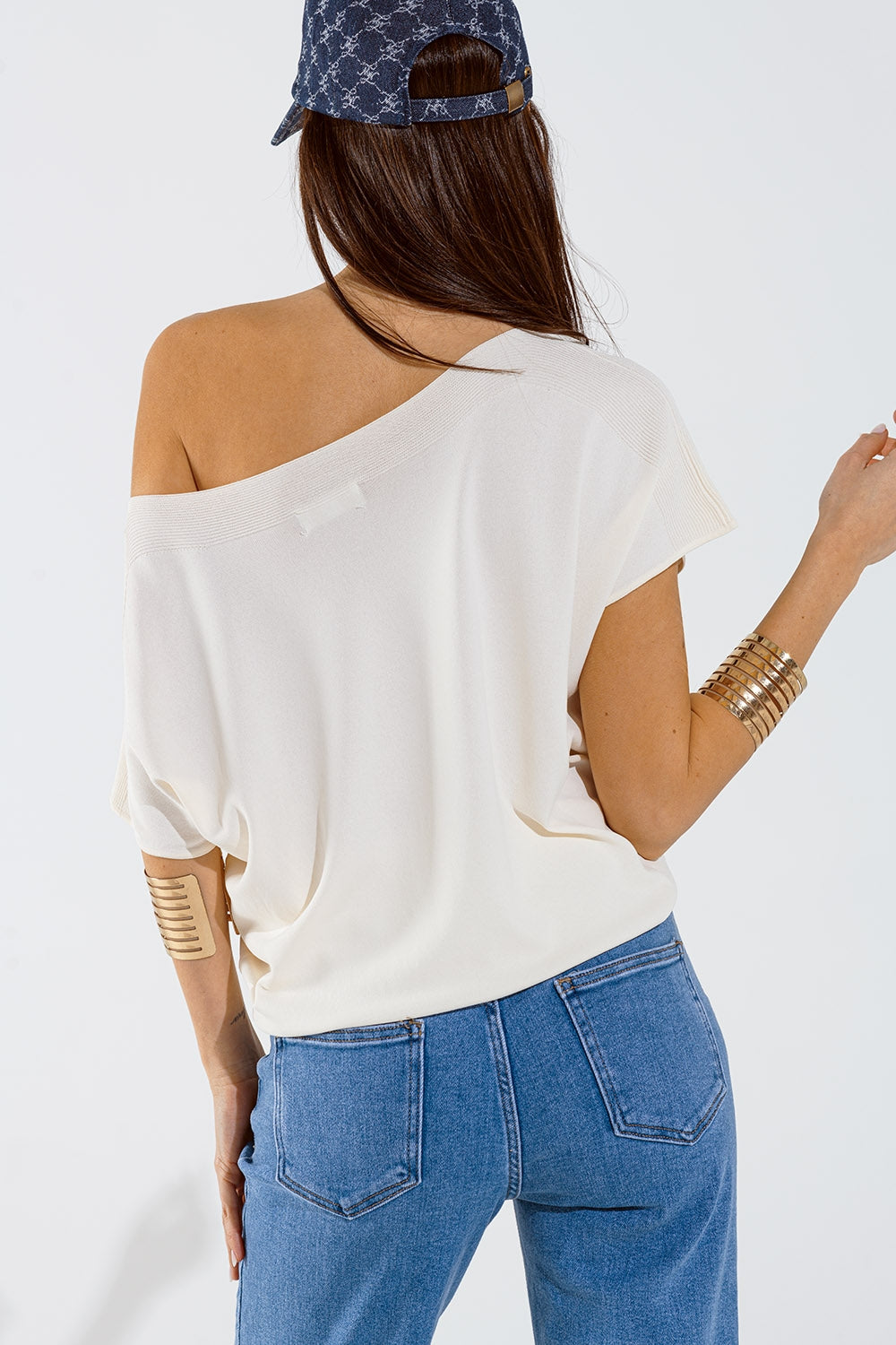Beige boat neck relaxed sweater - T-shirts