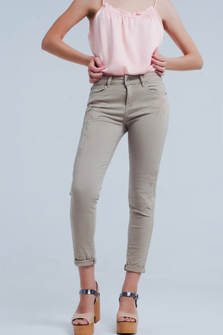 Jean beige avec broderie florale