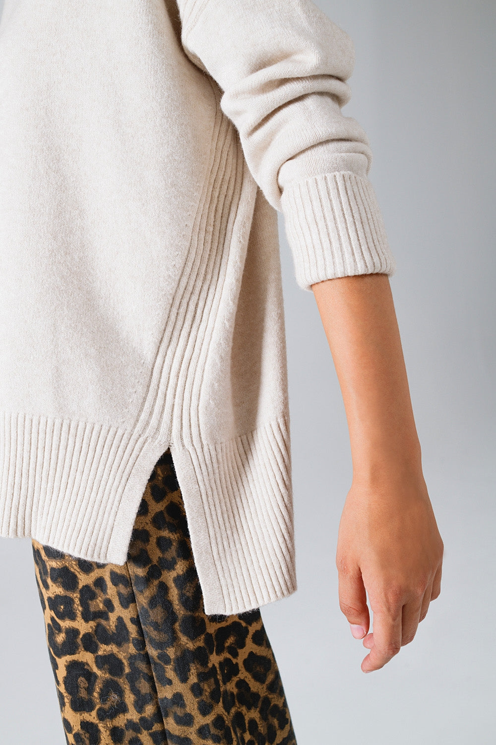 Beige Long Sleeves Sweater With Sequins on The Shoulders - Jumpers