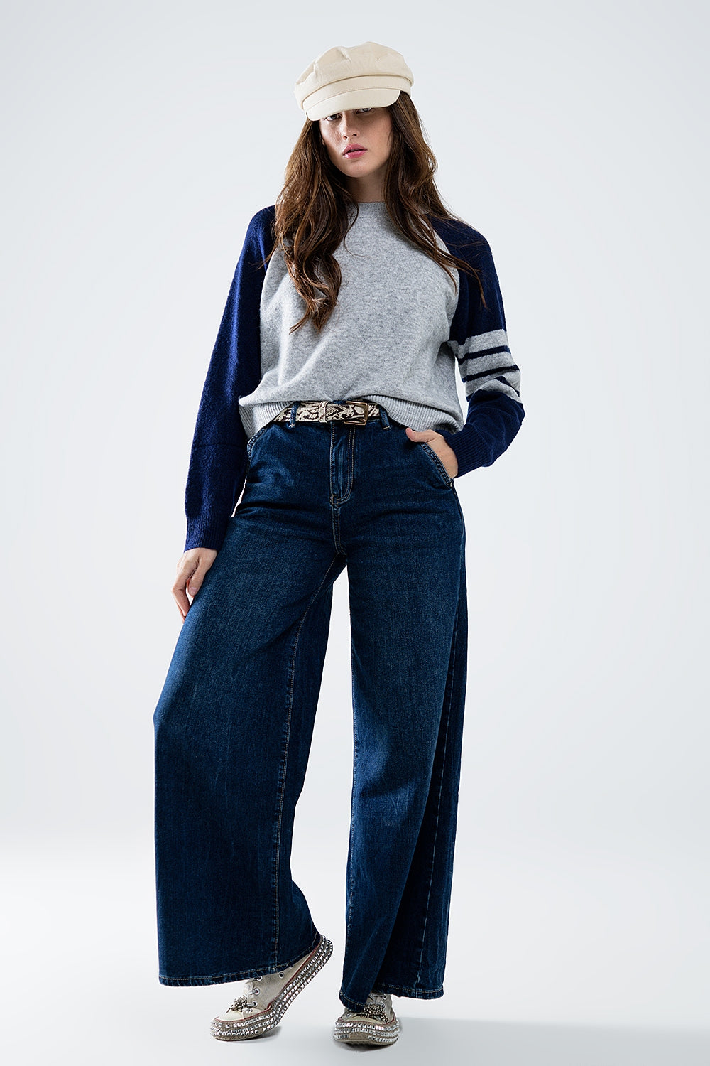 Bi-Color Raglan Sleeve pullover in Navy and Grey - Jumpers