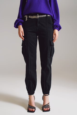 pantalon cargo noir avec taille et ourlet élastiqués