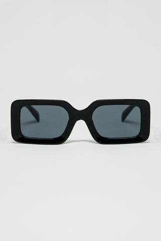Black square sunglasses with detail on the side