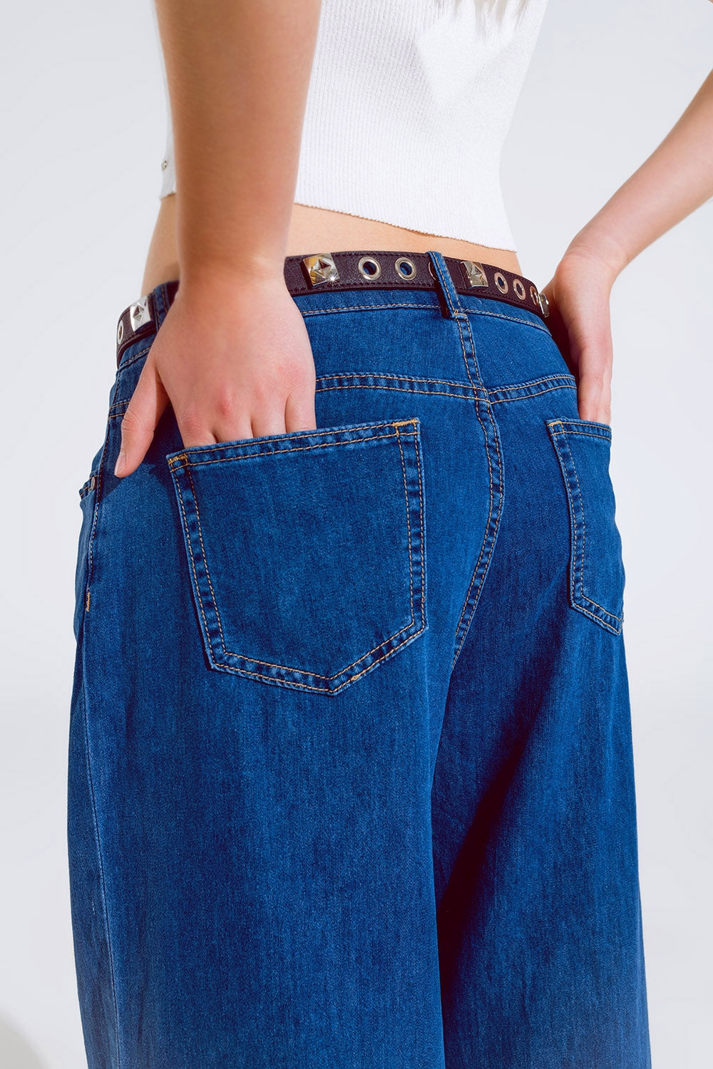 Boyfriend Wide leg five pocket jeans in dark wash - Jeans