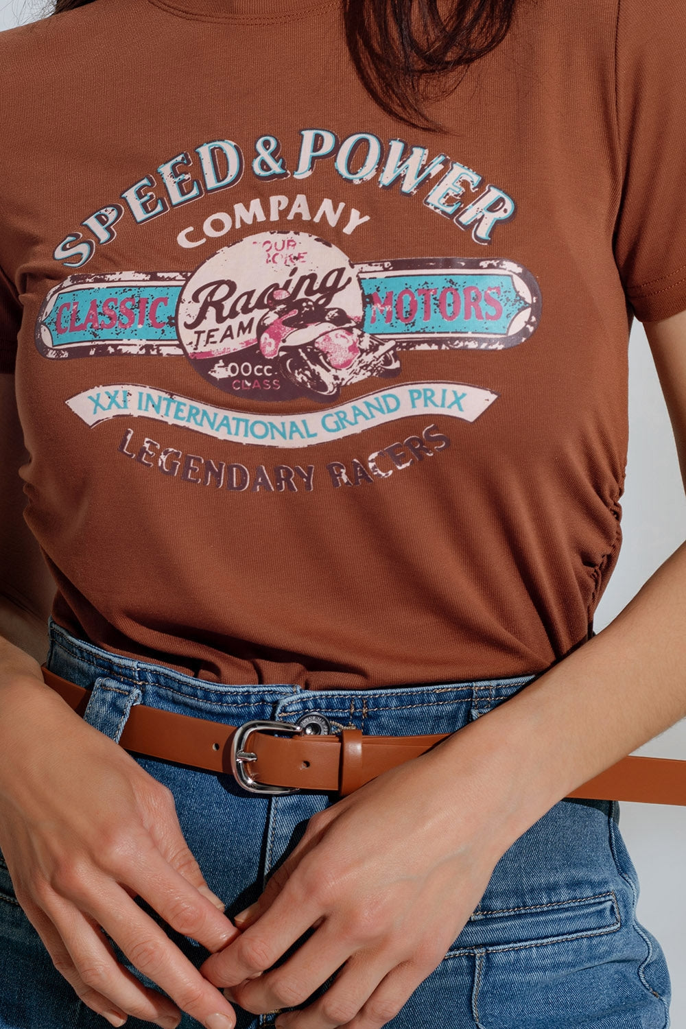 Brown Crew Neck T-shirt With Graphic Print Q2 Tops BoutiqueLua