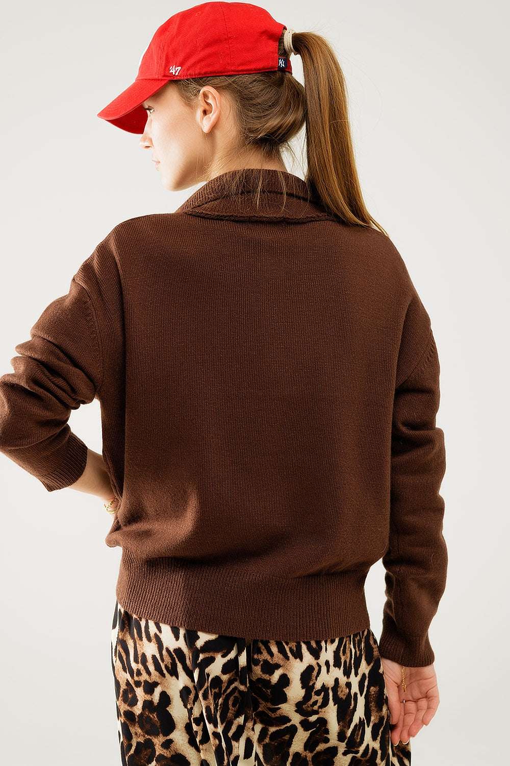 Brown loose sweater with button closure - Jumpers