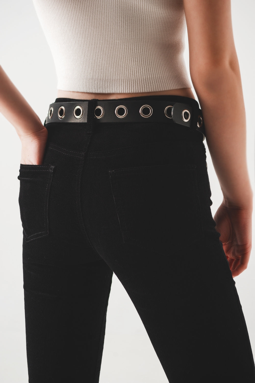 Cord flare in black Q2 Jeans BoutiqueLua