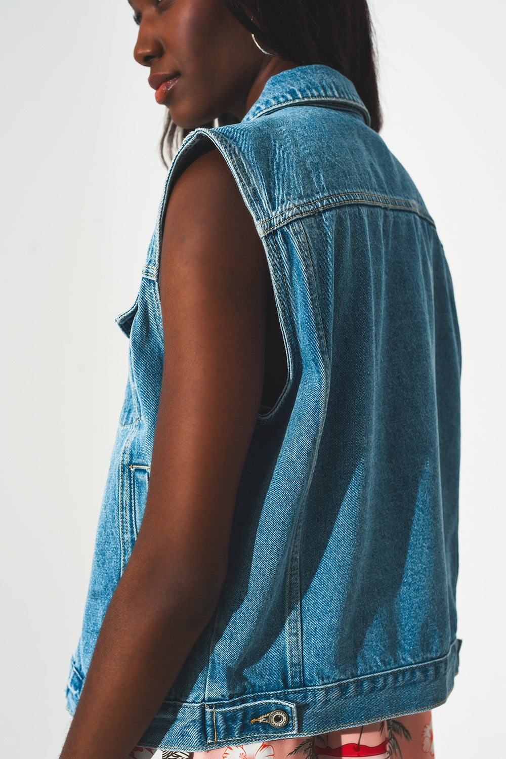 cotton sleeveless denim jacket in 70s blue - Jackets