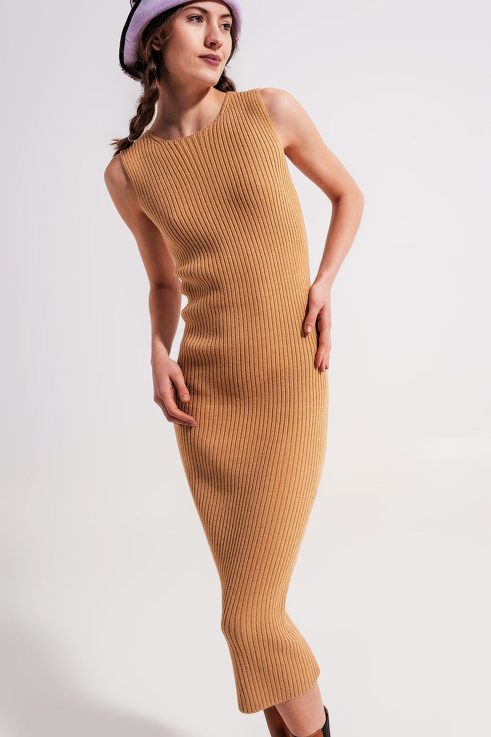Crew neck ribbed midi dress in beige - Dresses
