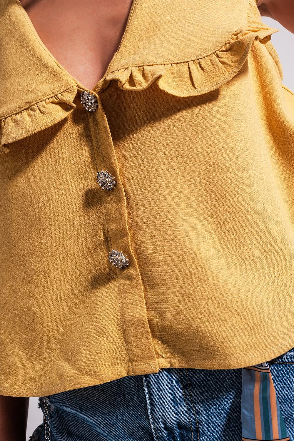 Crop top with bib collar - Crop Tops