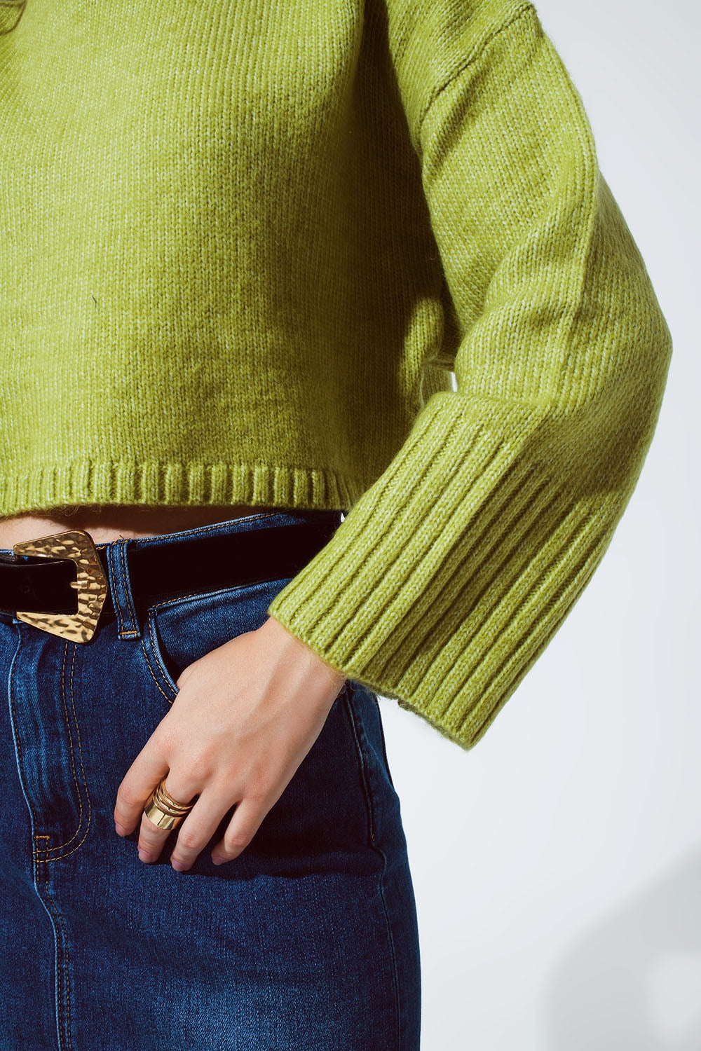 Cropped Chunky Knit Sweater With Turtle Neck in Green Q2 Sweaters BoutiqueLua