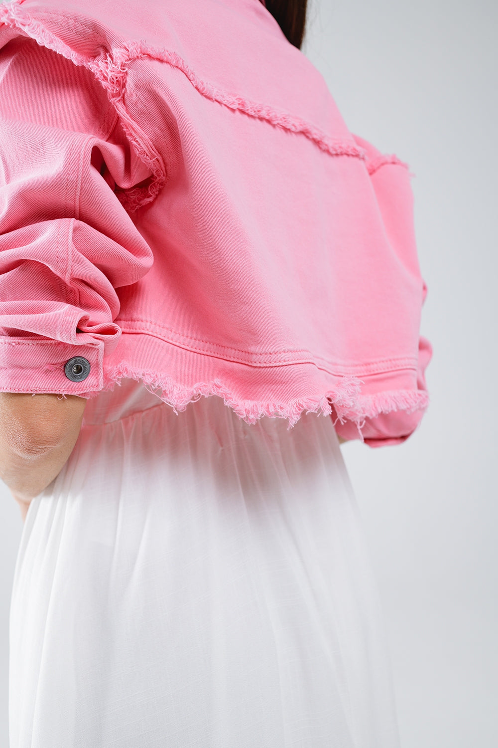 Cropped Jacket With Chest Pockets and Flower Details in Pink - Jackets