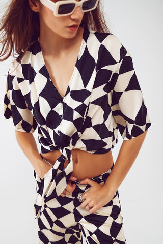 Chemise courte avec nœud à imprimé abstrait Bauhaus en noir et blanc