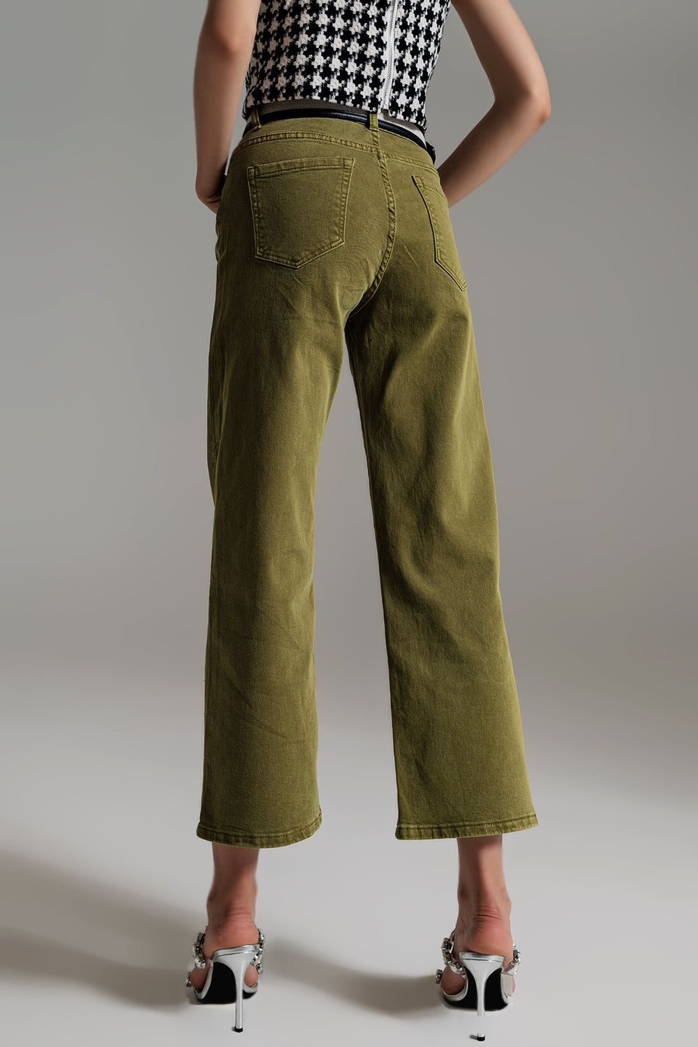 Cropped wide leg jeans in Olive green Q2 Jeans BoutiqueLua