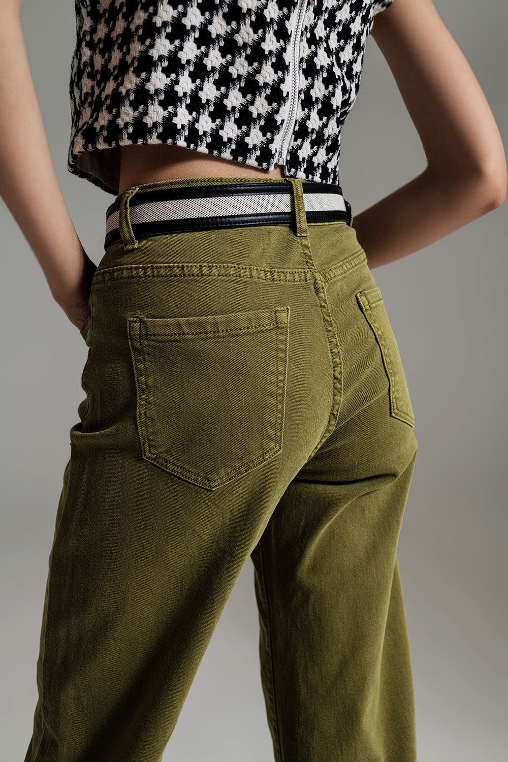 Cropped wide leg jeans in Olive green Q2 Jeans BoutiqueLua