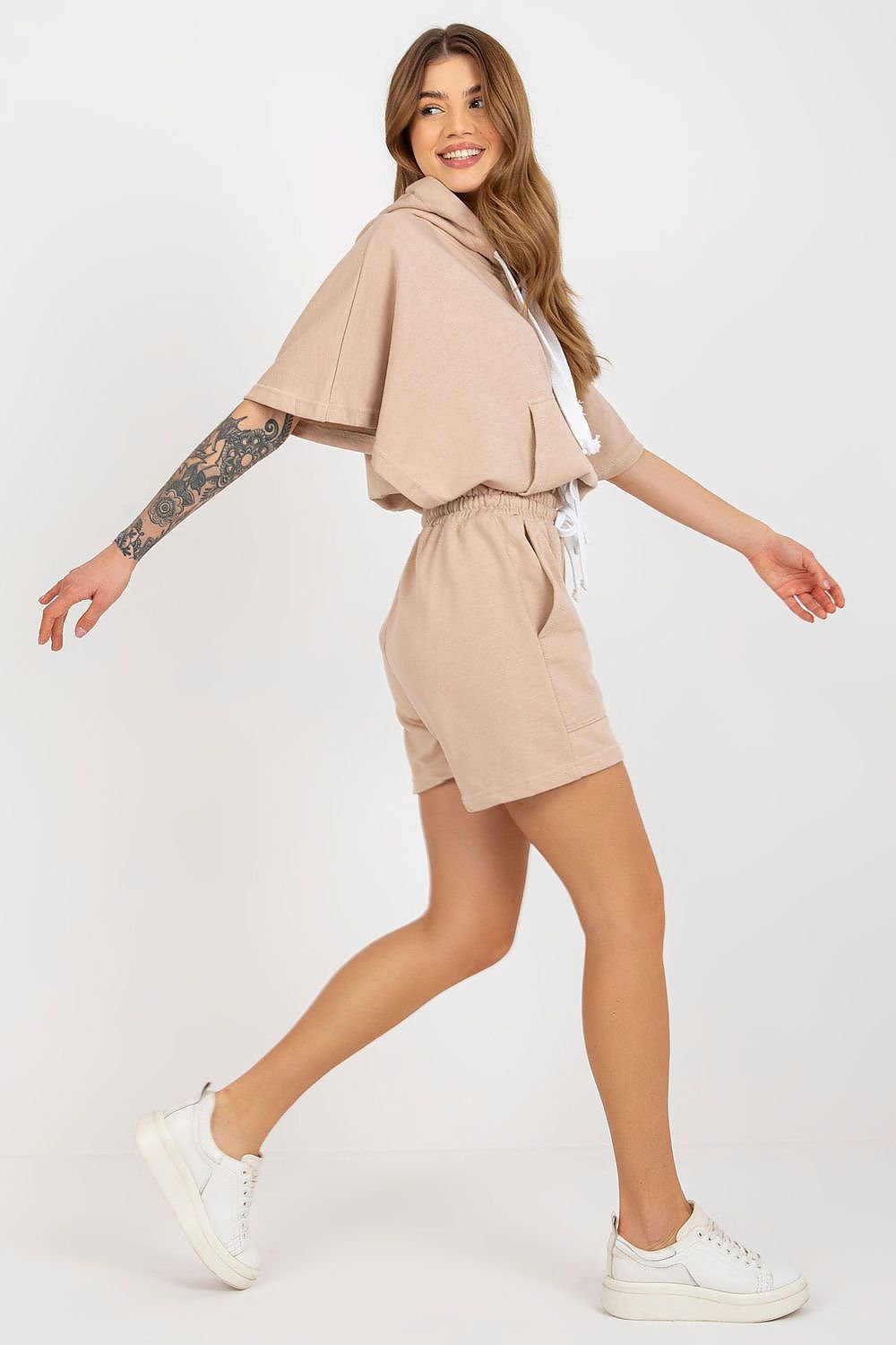 Stylish Tracksuit Set with Hoodie and Shorts - Outfit Sets