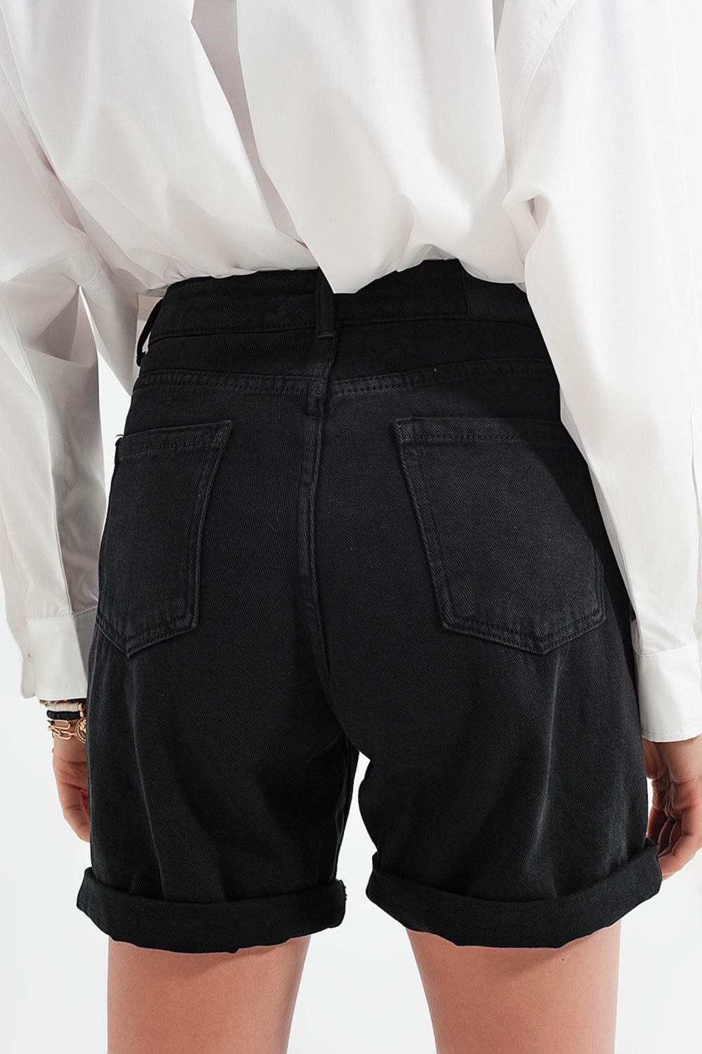 Denim mom shorts in black Q2 Pants BoutiqueLua