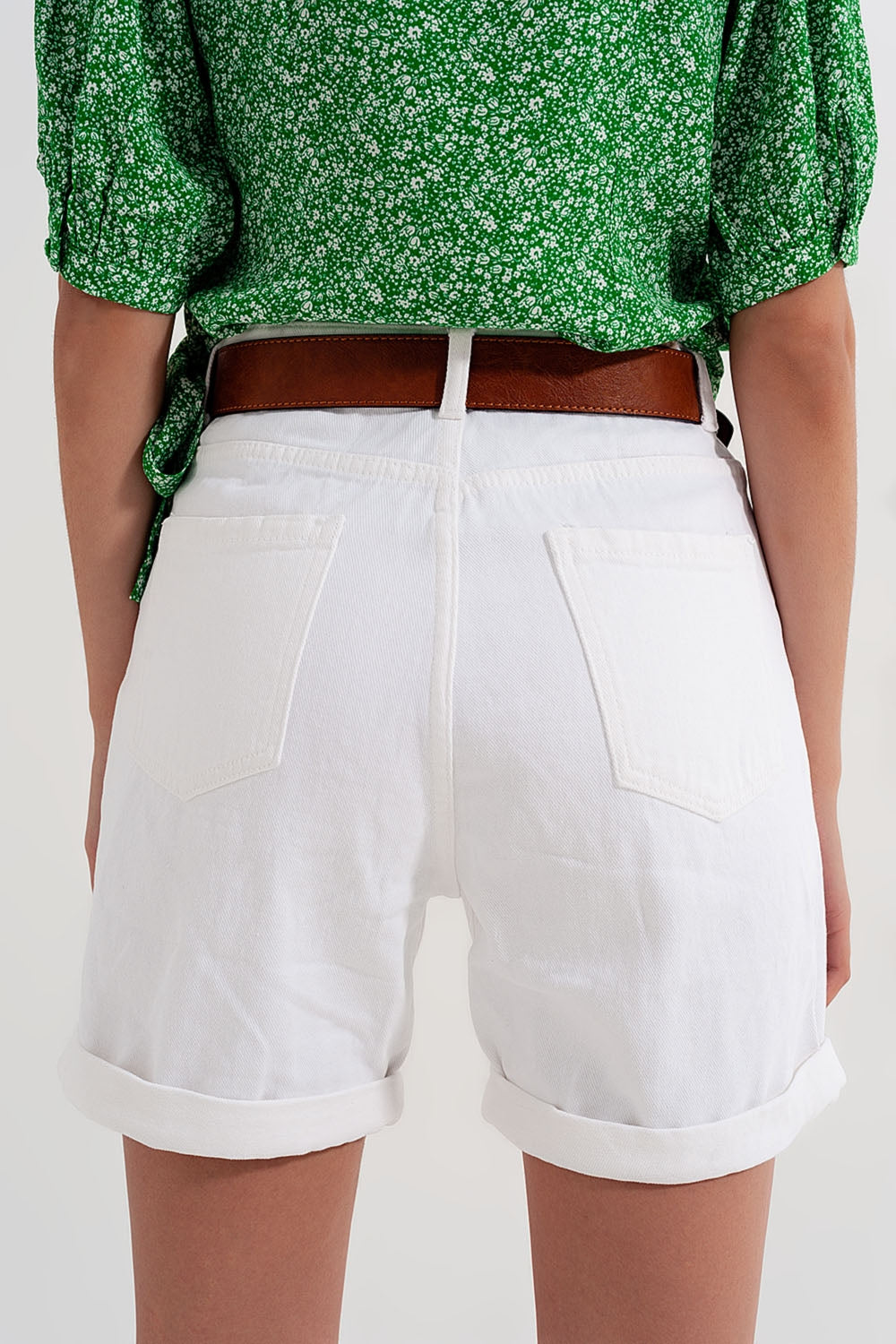 Denim mom shorts in white Q2 Pants BoutiqueLua