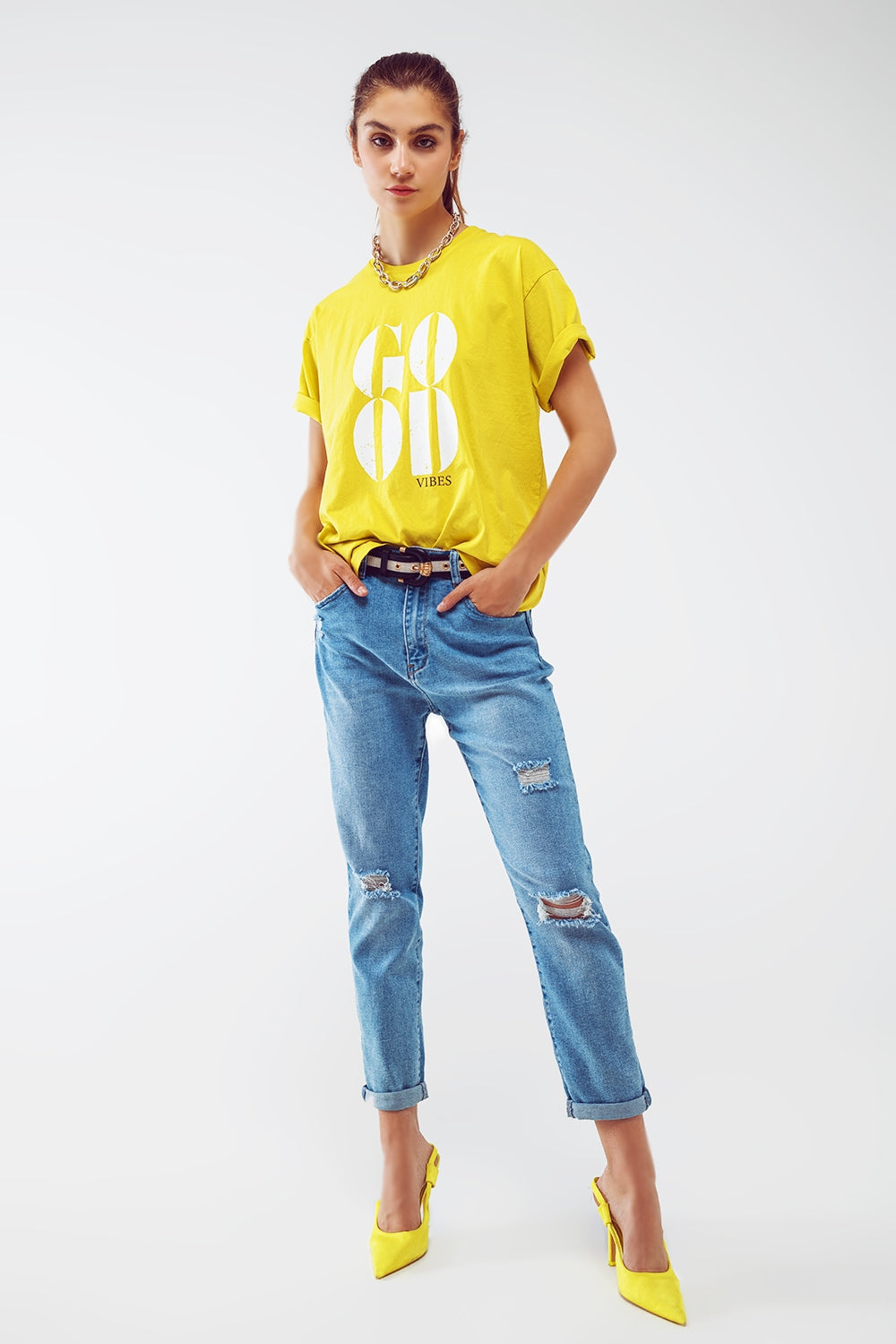 Distressed Regular Jeans in Light Blue Wash - Jeans