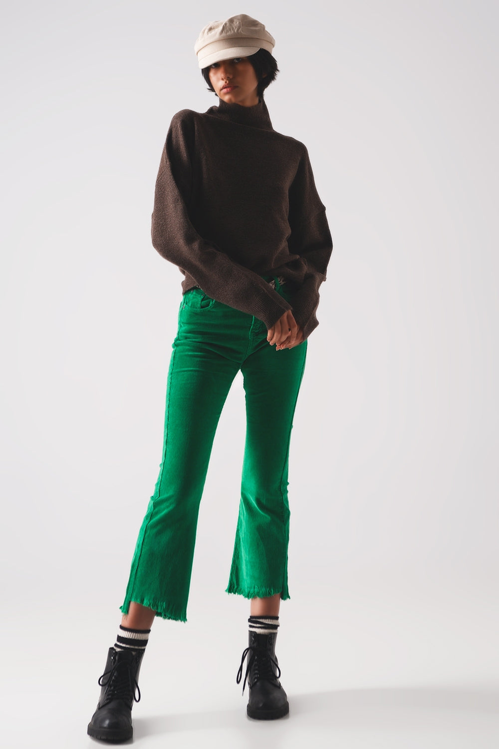 Flare corduroy pants in bold green - Trousers