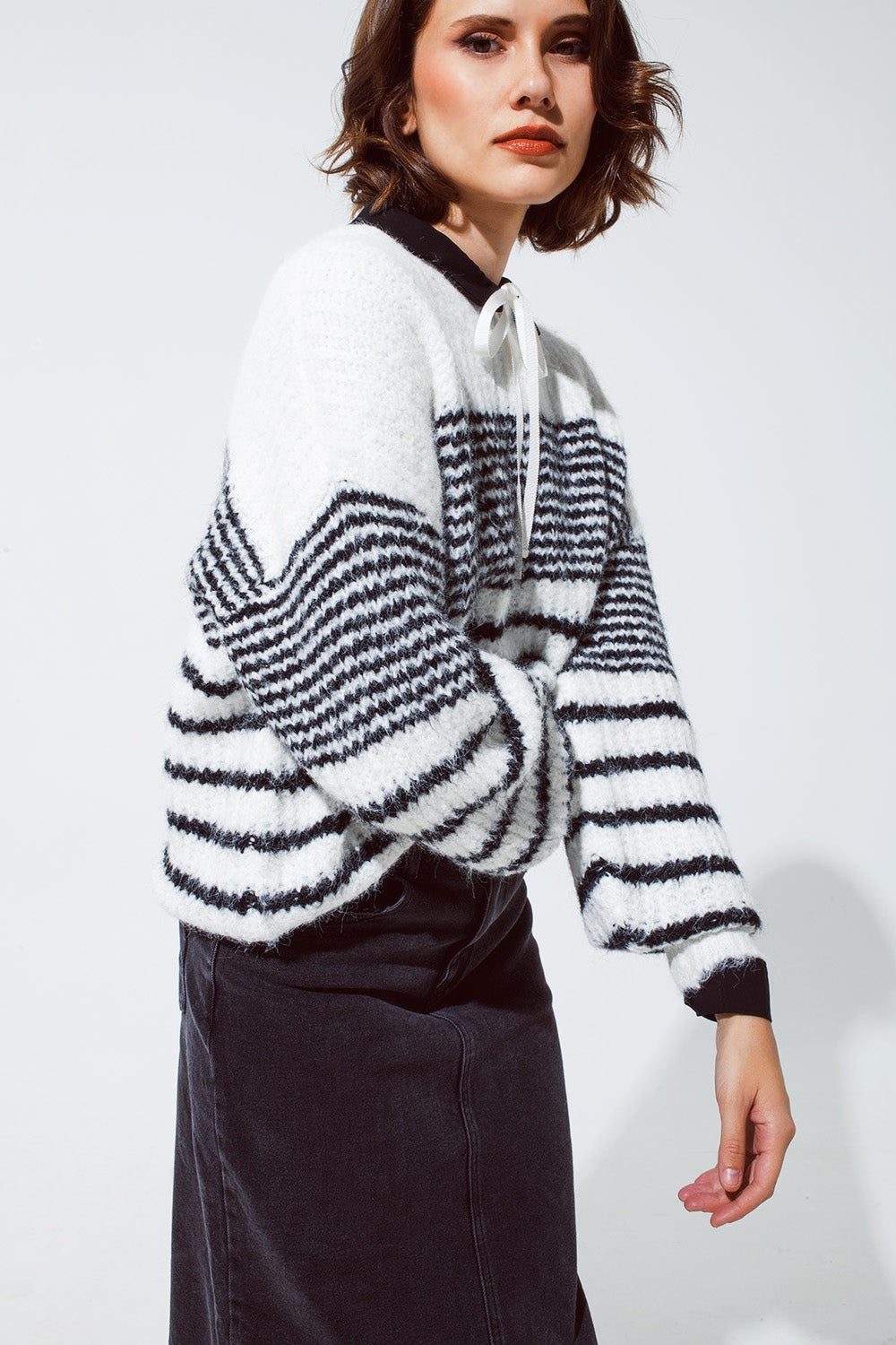 Fluffy Crew Neck Sweater With thin Black Stripes in White Q2 Sweaters BoutiqueLua