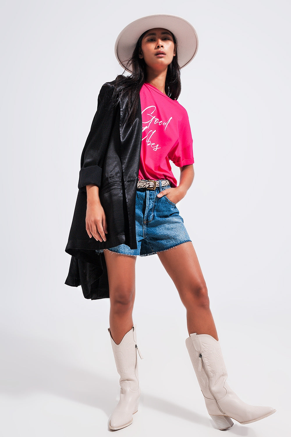 Good Vibes slogan tee in fuchsia Q2 Tops BoutiqueLua