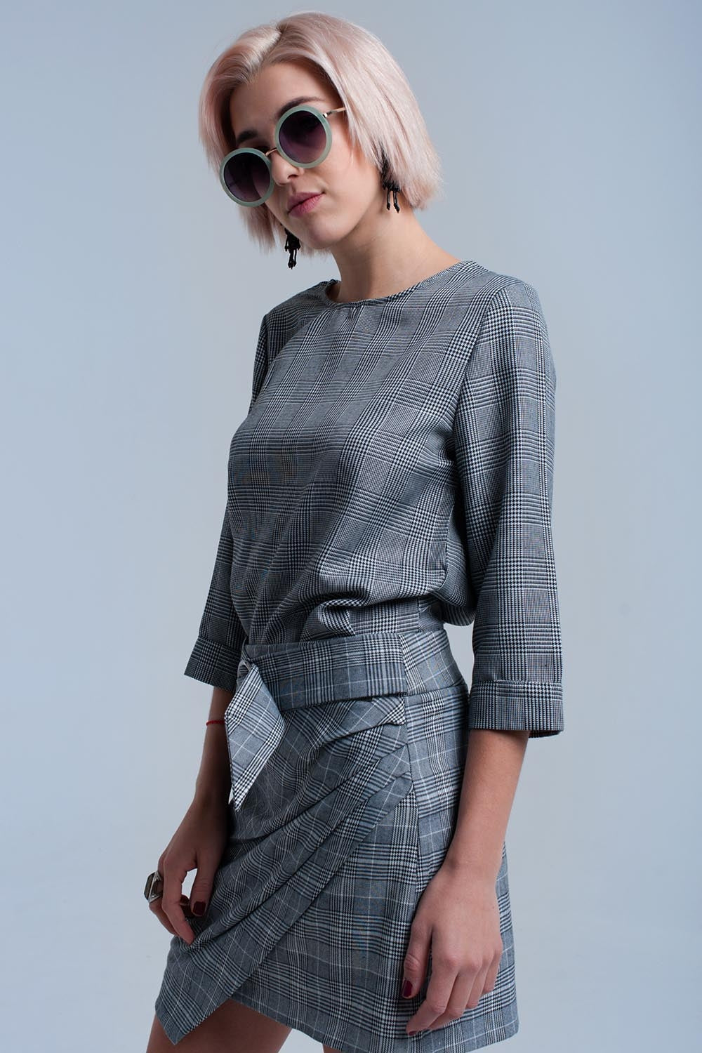 Gray tartan pattern top with ribbons - Tops