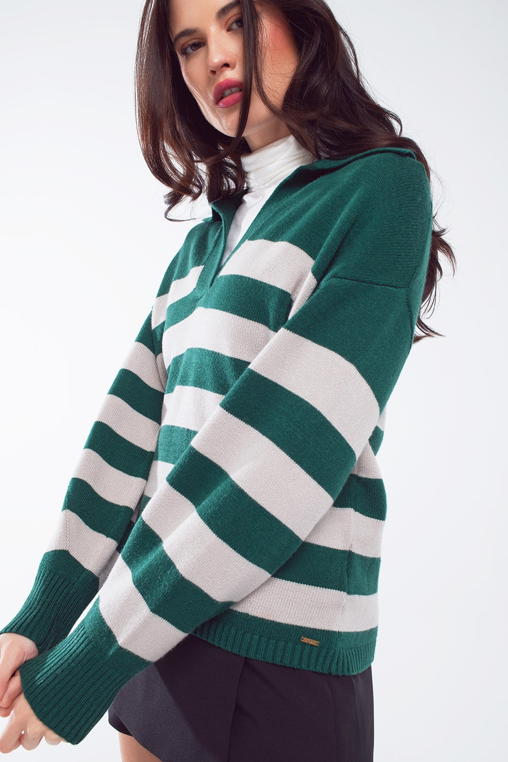Green and white striped sweater with V neck and polo collar Q2 Sweaters BoutiqueLua