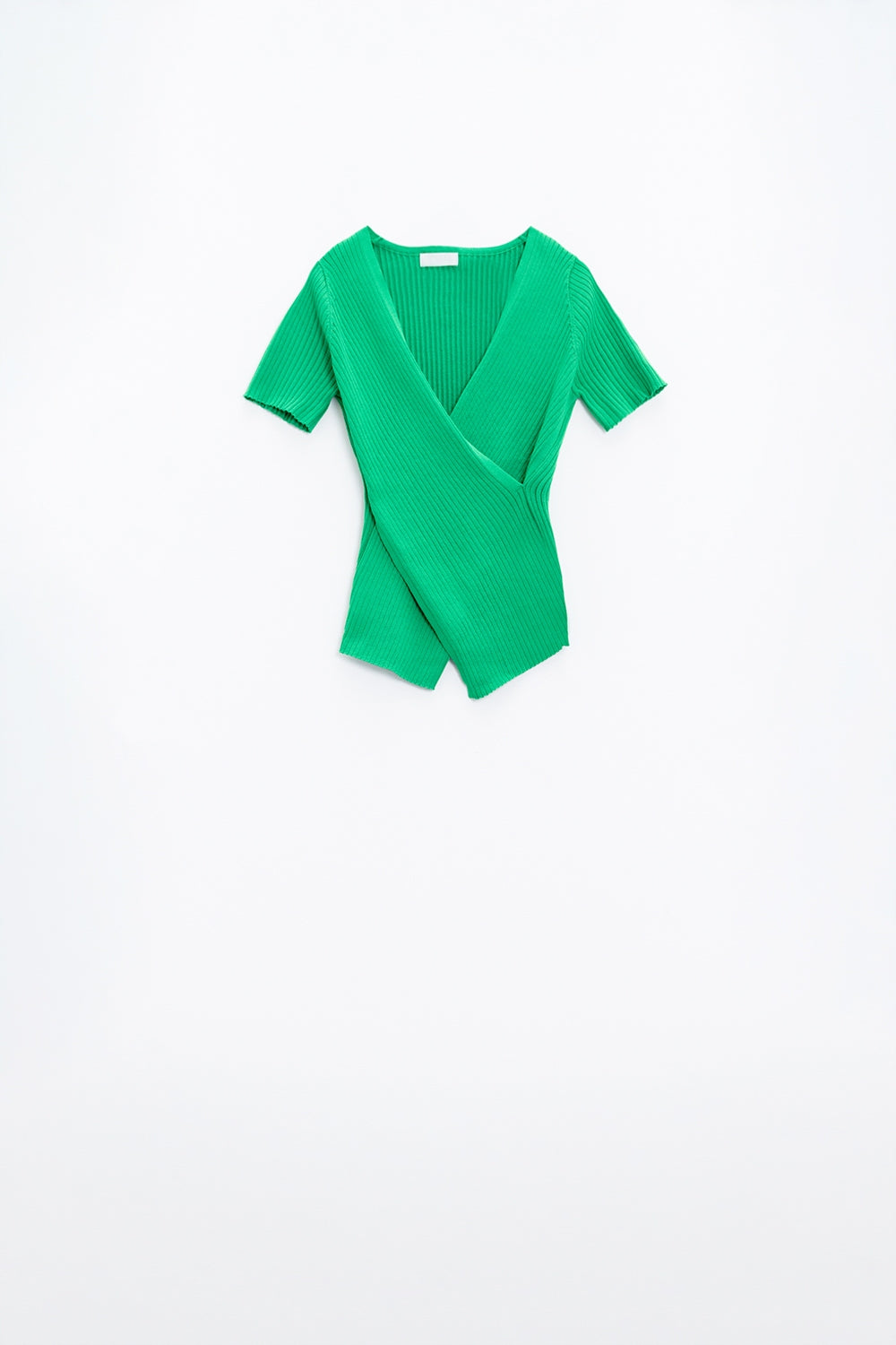 Green t-shirt with crossed front and V-neck Q2 Sweaters BoutiqueLua