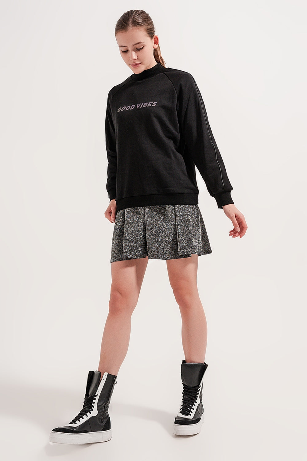 High neck sweatshirt in black Q2 Sweaters BoutiqueLua
