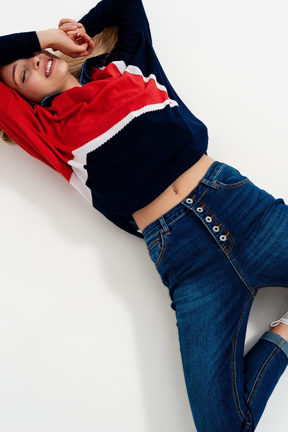 High rise jeans with exposed buttons in blue - Jeans