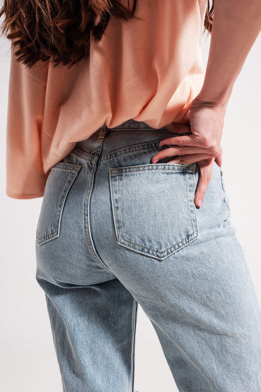 High rise mom jeans in lightwash with rips Q2 Jeans BoutiqueLua
