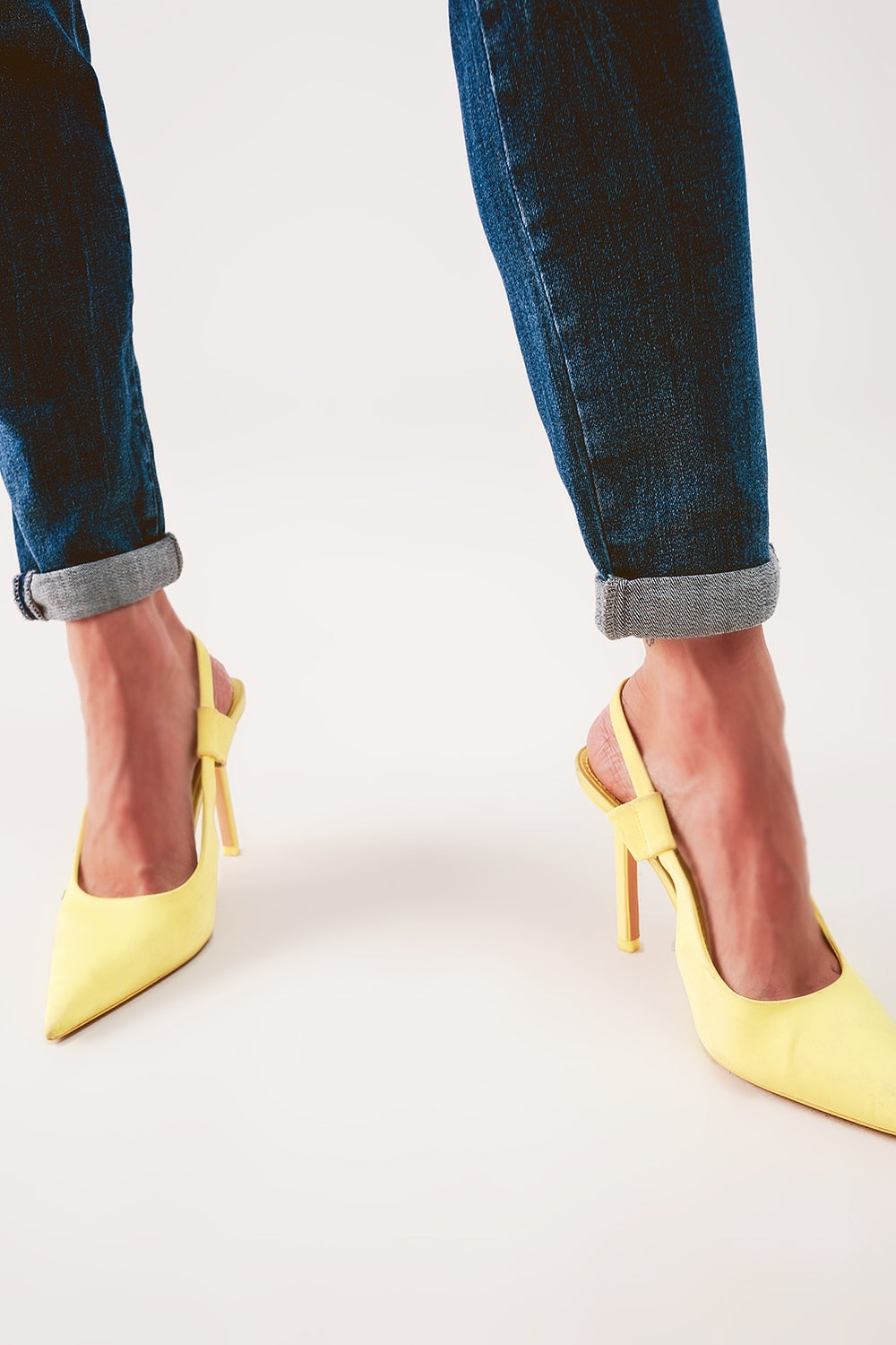 High rise skinny jeans in midwash blue - Jeans