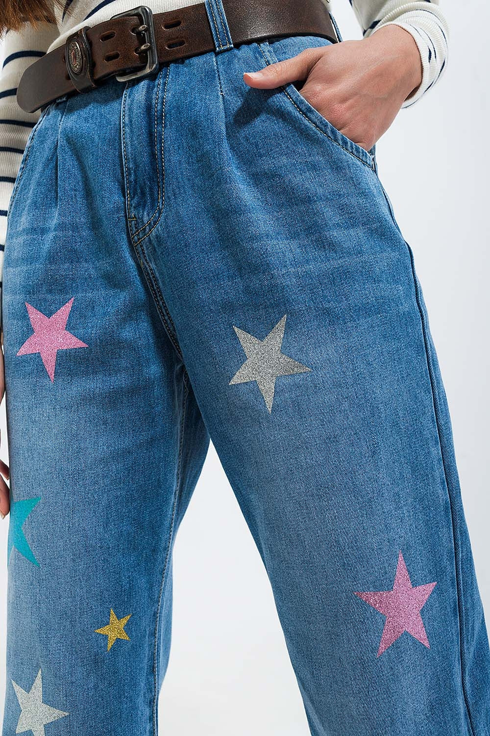 High waist slouch jean with pleat front with star print - Jeans