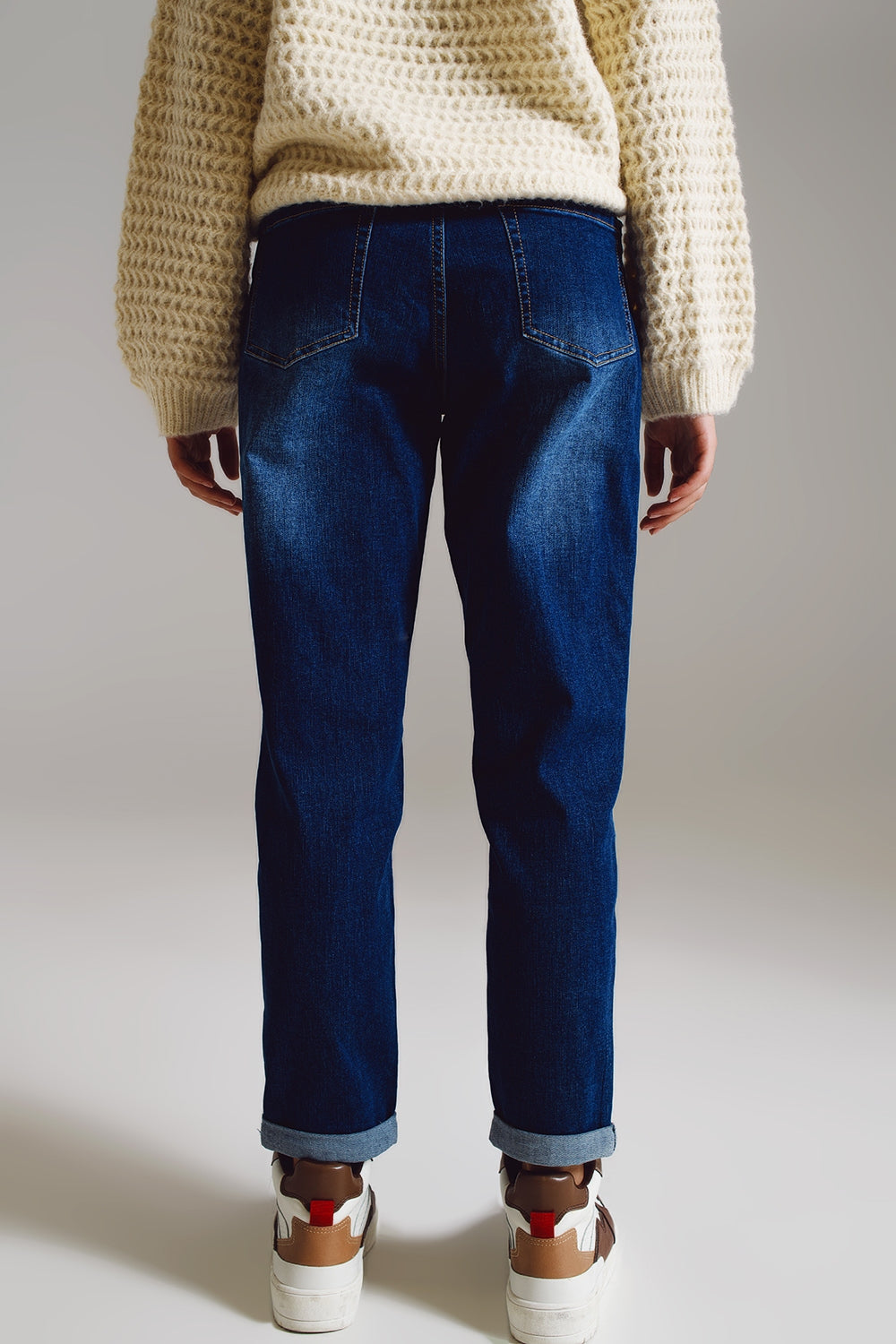 High waisted mom jean in medium wash Q2 Jeans BoutiqueLua