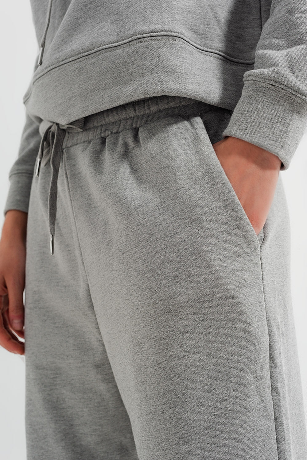 Jogger in light gray heather Q2 Pants BoutiqueLua