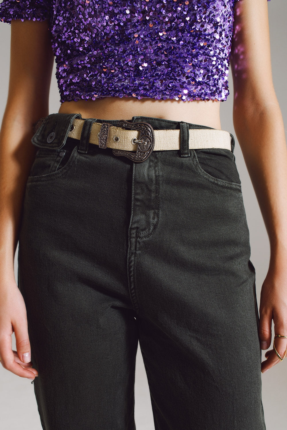 Khaki green relaxed pants with pocket detail at the waist - Trousers