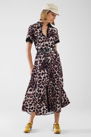 Robe longue boutonnée à imprimé léopard avec détails en satin