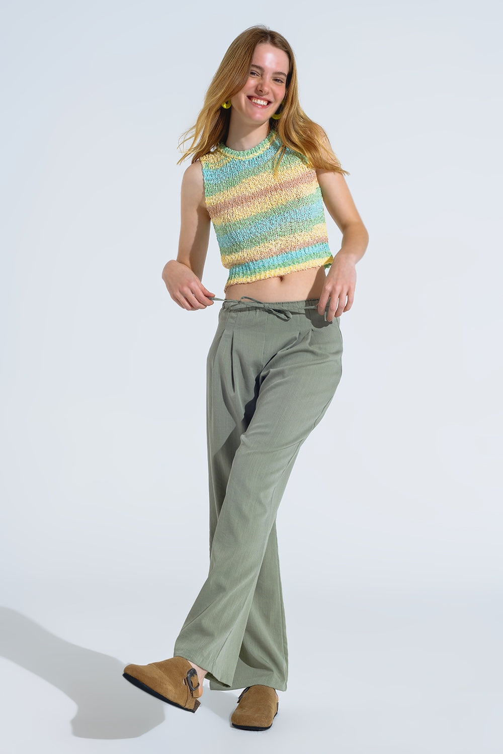 Light Green Relaxed Pants With Drawstring Closing And Side Pockets Q2 Pants BoutiqueLua
