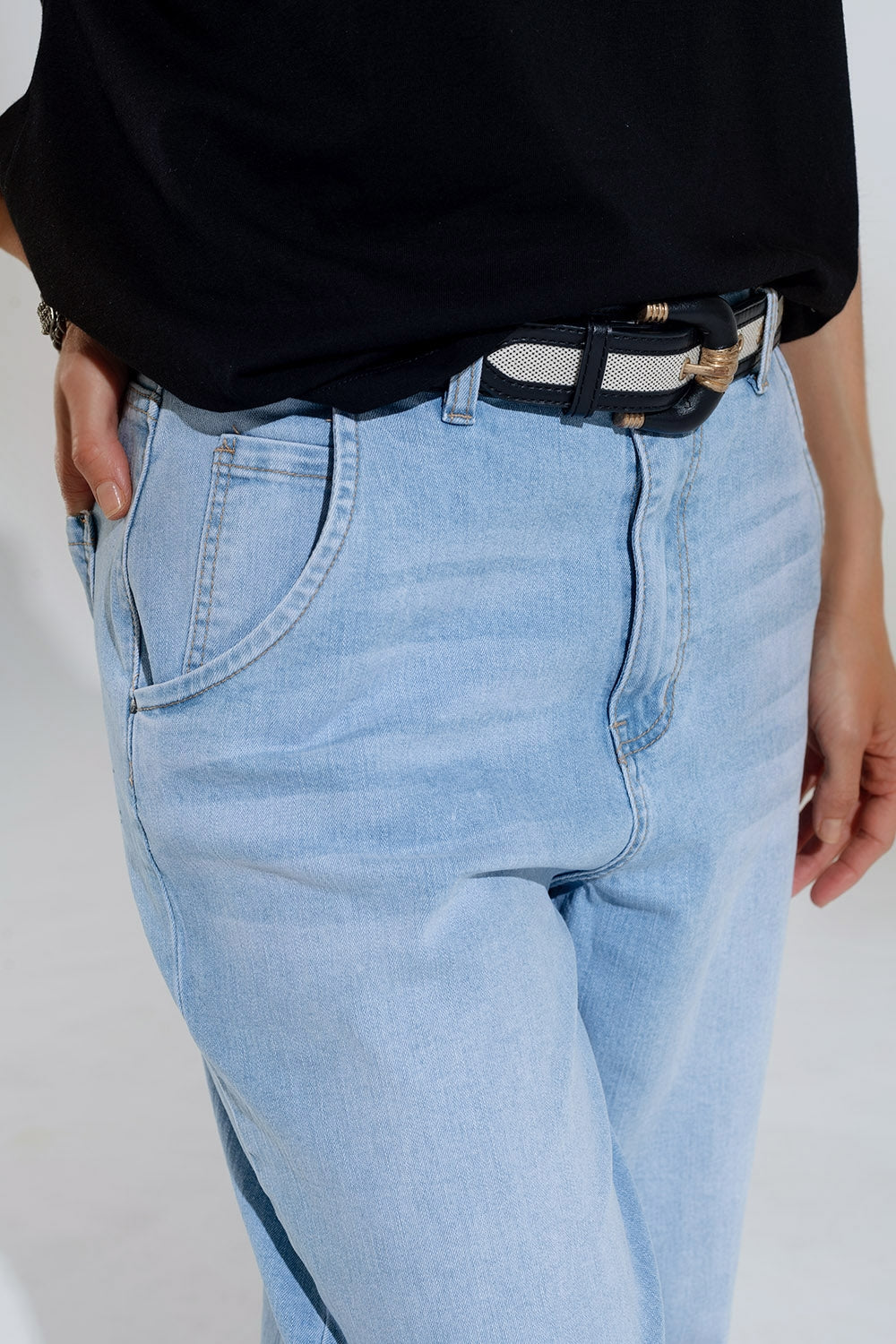Light Was Mom Jeans Wih Side Pockets - Jeans