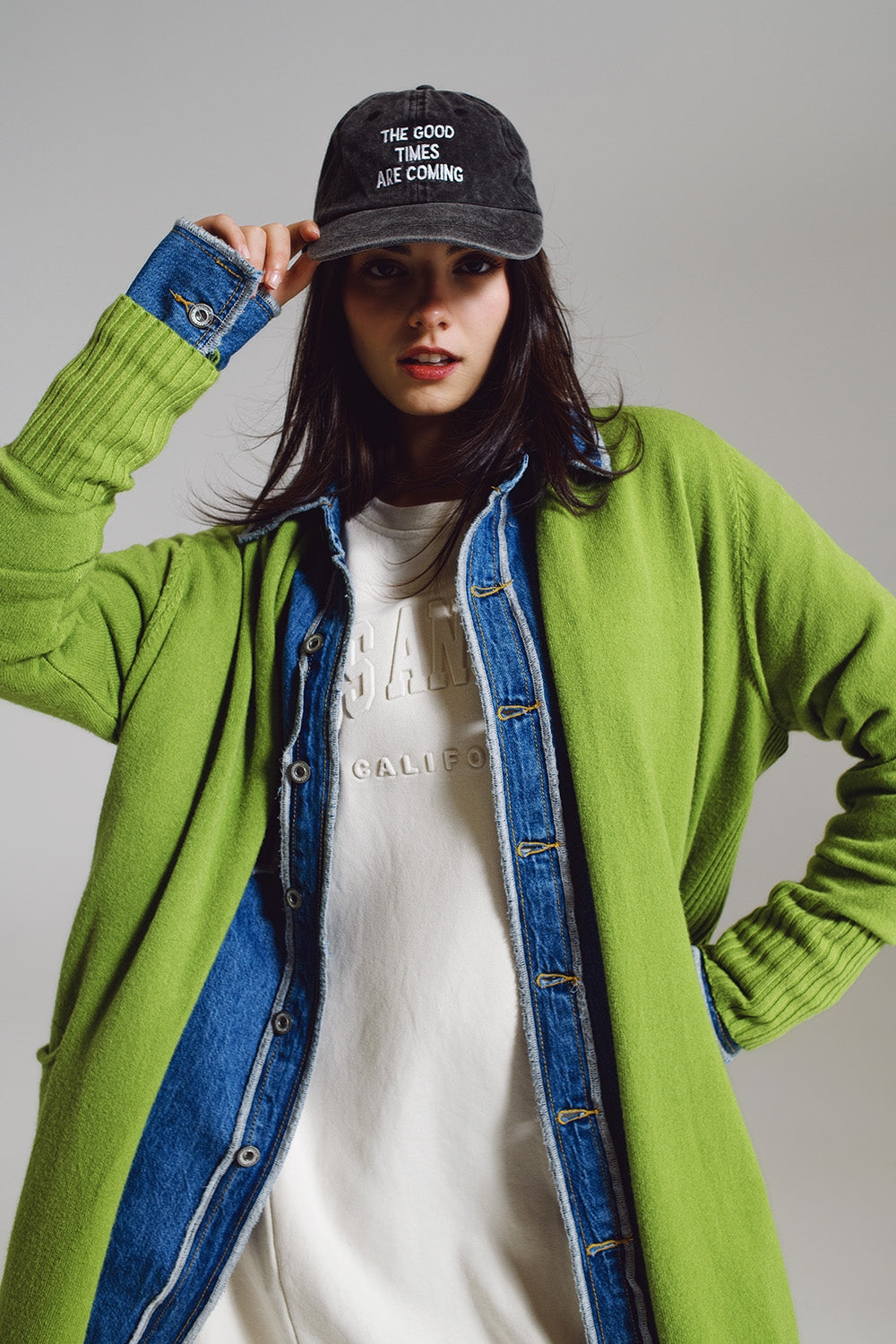 Long green cardigan with folded pockets Q2 Sweaters BoutiqueLua