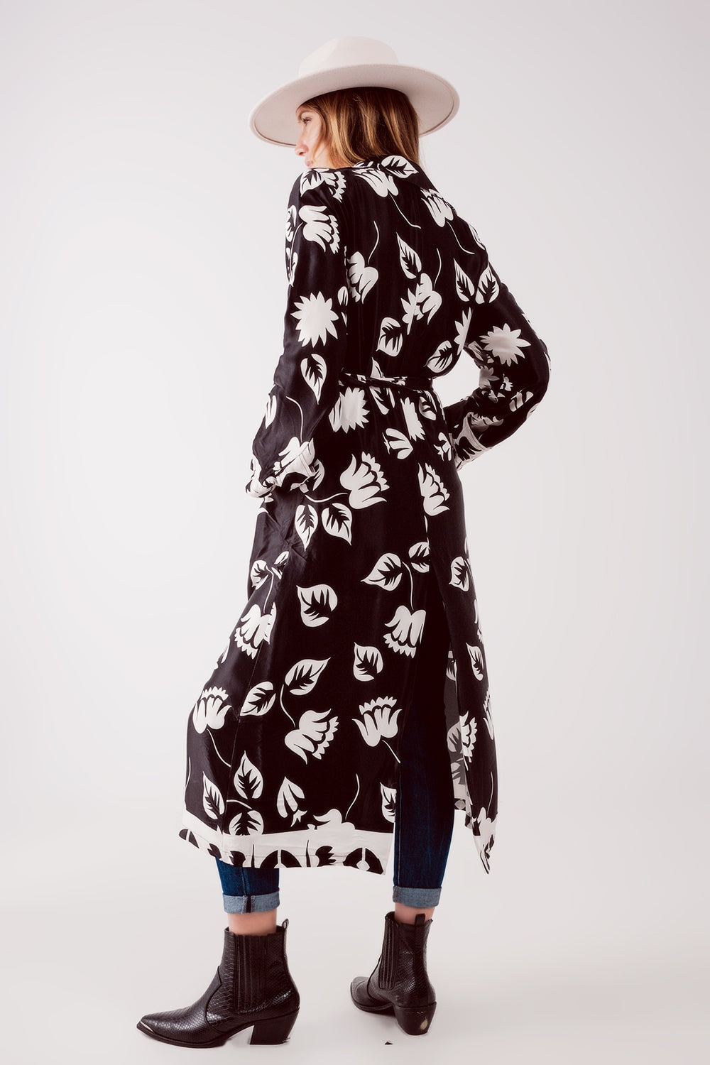 Longline printed blazer in black - Blazers