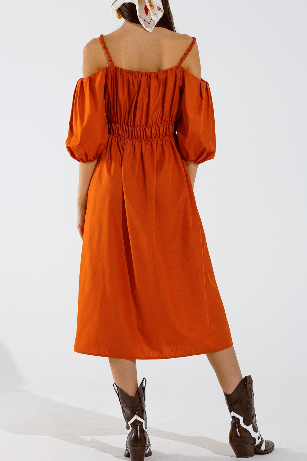 Midi orange dress with short sleeves and straps Q2 Dresses BoutiqueLua