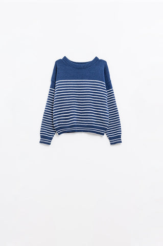 pull bleu marine à rayures blanches et col bateau
