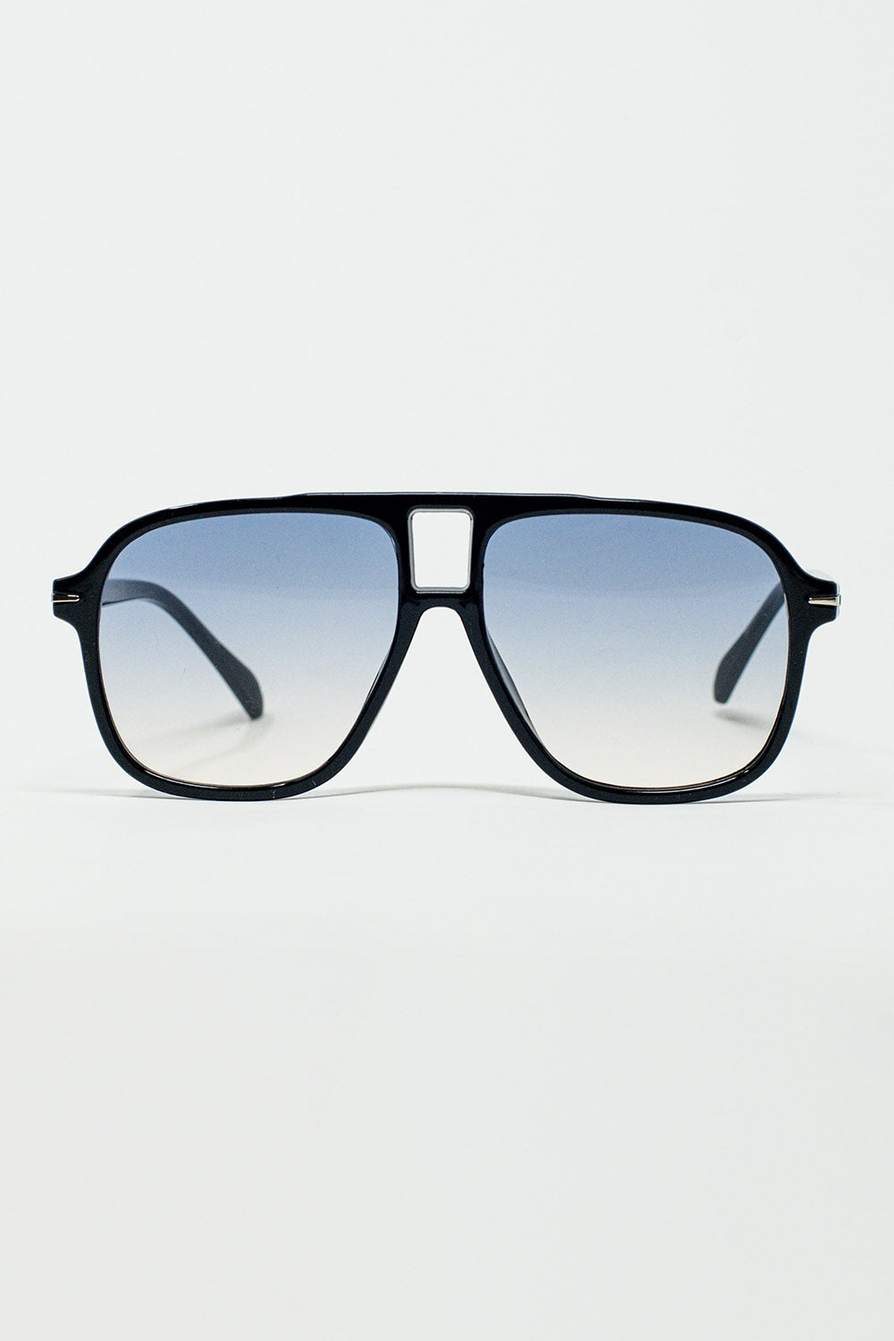 Oval Aviator Suglasses With Smoke blue Lens in Black - Sunglasses