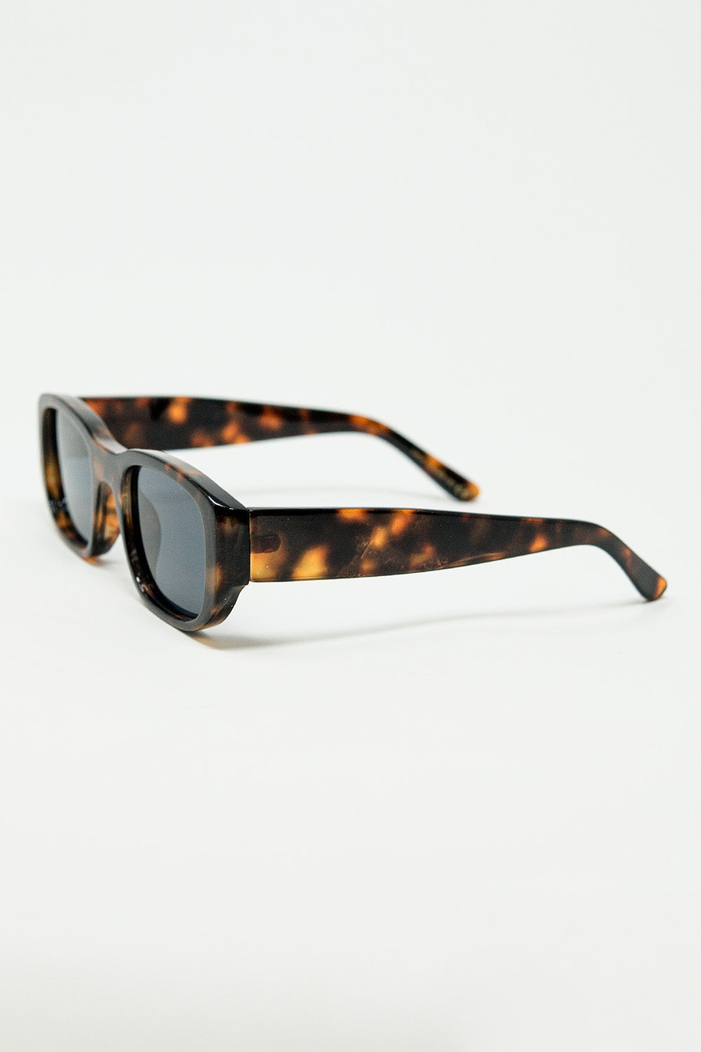 Oval Sunglasses with High Gloss Transparent Frames in brown - Sunglasses